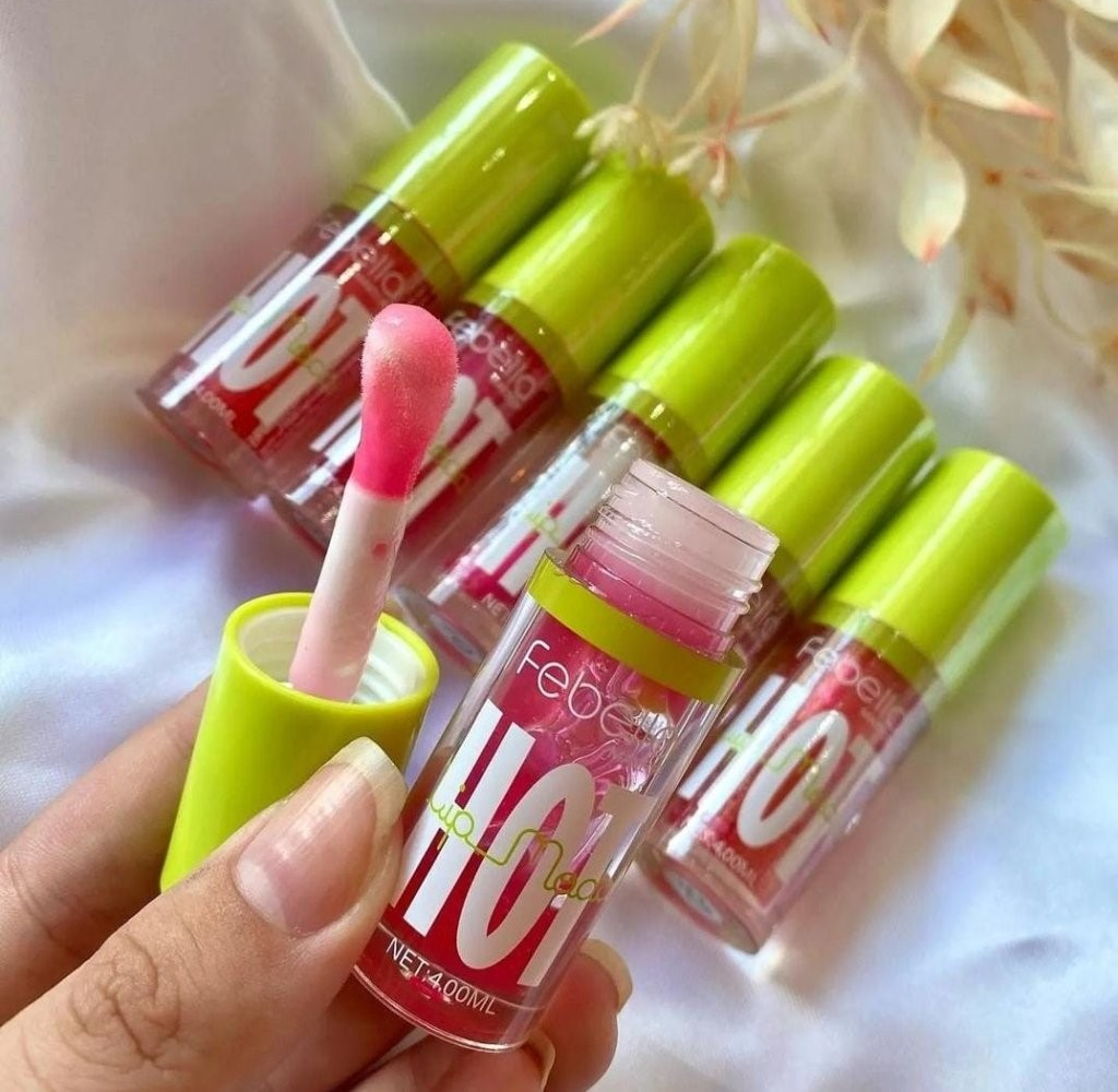 Moisturizing non sticky lip tint