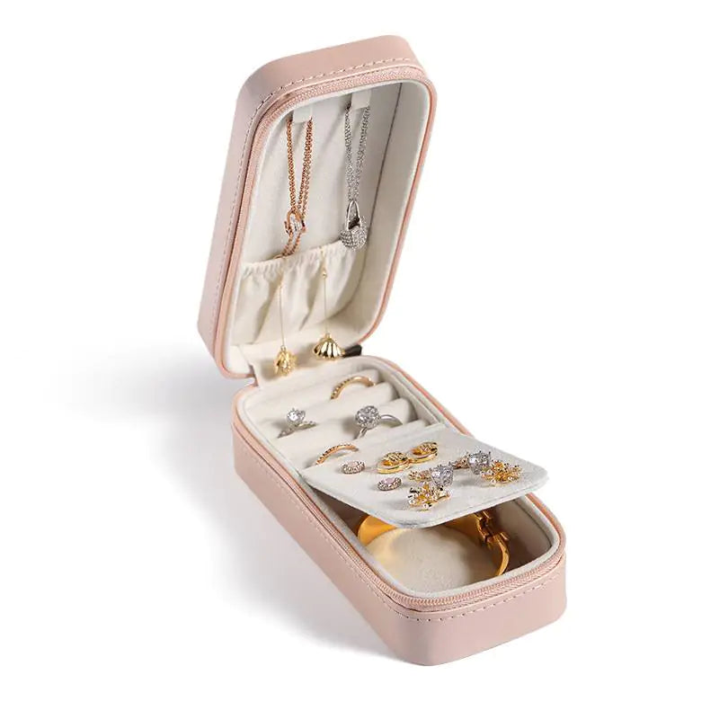 Portable jewelry box