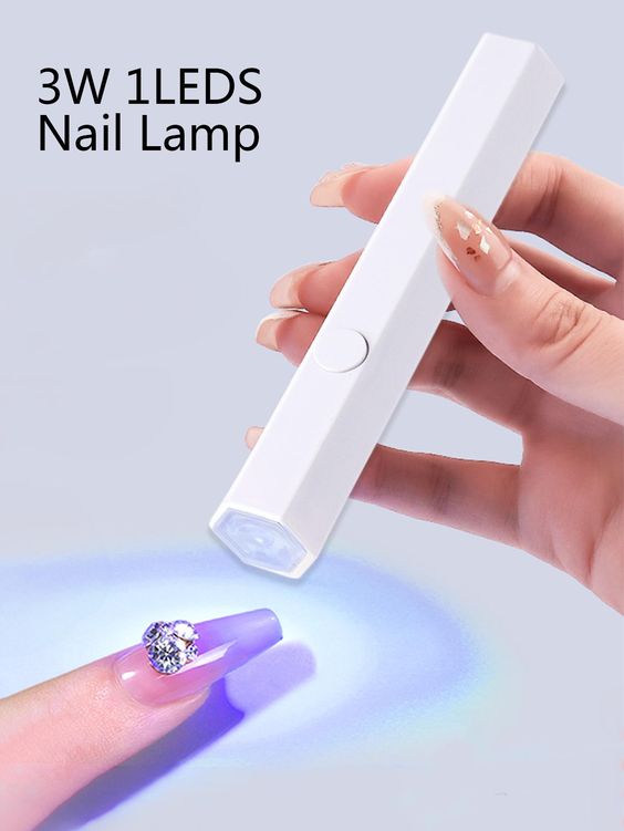 Mini nail lamp