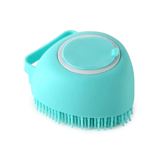 Silicone comb with shampoo